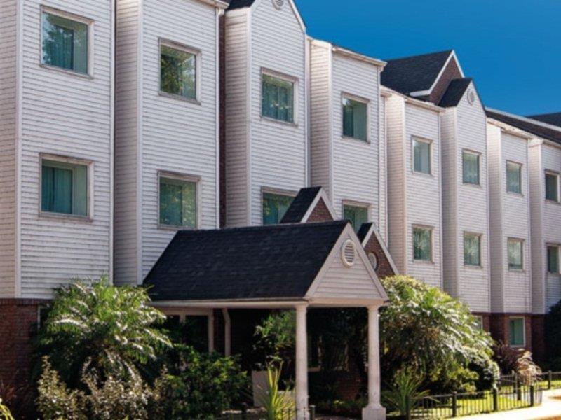 Hotel Aeroparque Inn & Suites Buenos Aires Exterior foto