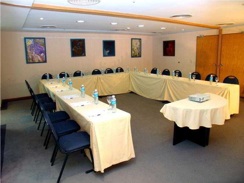 Hotel Aeroparque Inn & Suites Buenos Aires Business foto